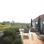 Entre Vinhas & Mar Lantgård Óbidos