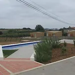Lantgård Entre Vinhas & Mar