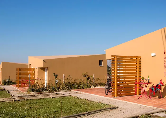 Entre Vinhas & Mar *